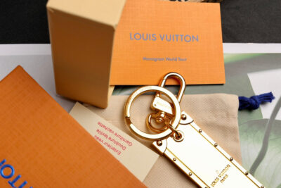 Colgante y llavero Louis Vuitton - Imagen 3