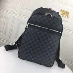 Mochila Michael NV2  Louis Vuitton