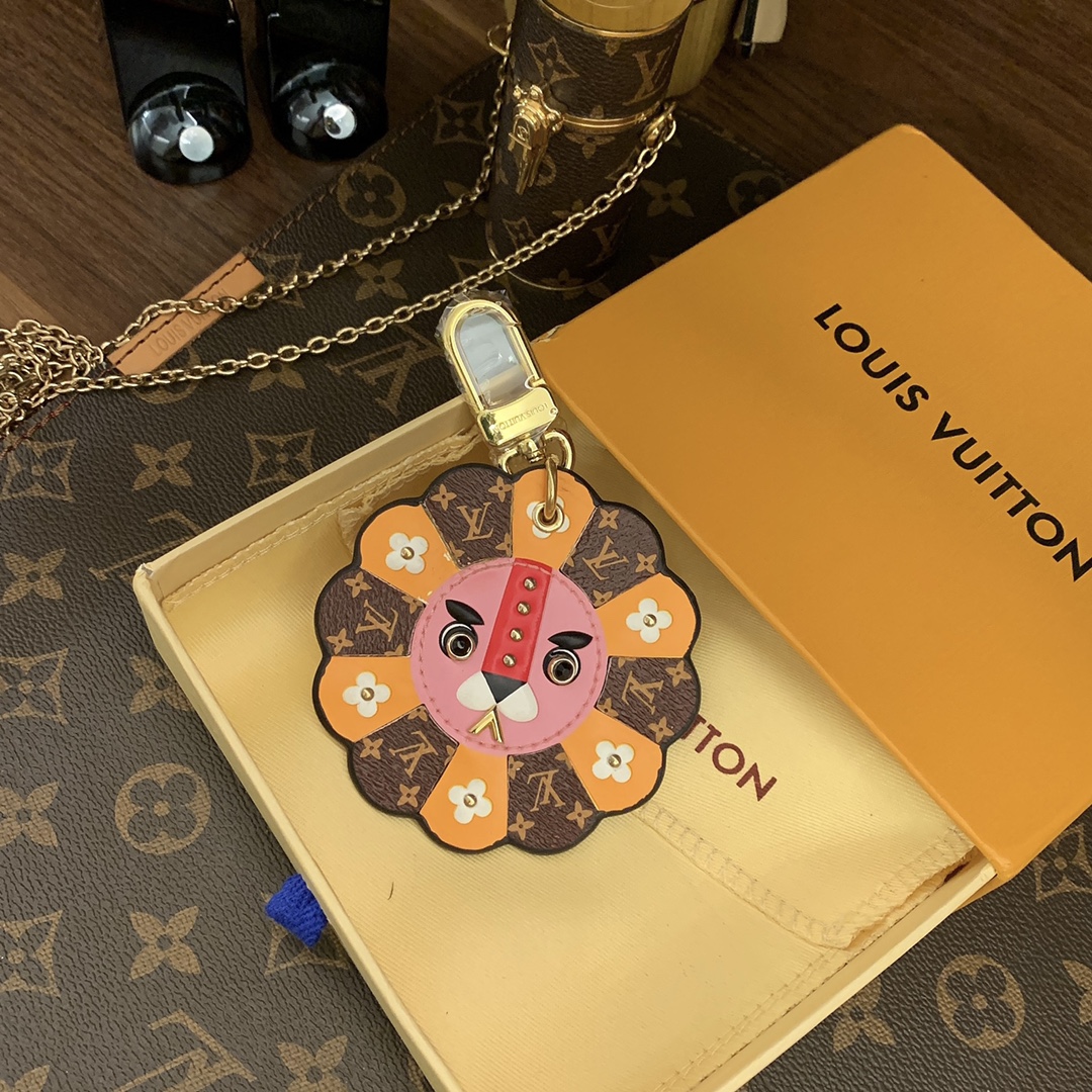 Colgante y llavero lion Louis Vuitton