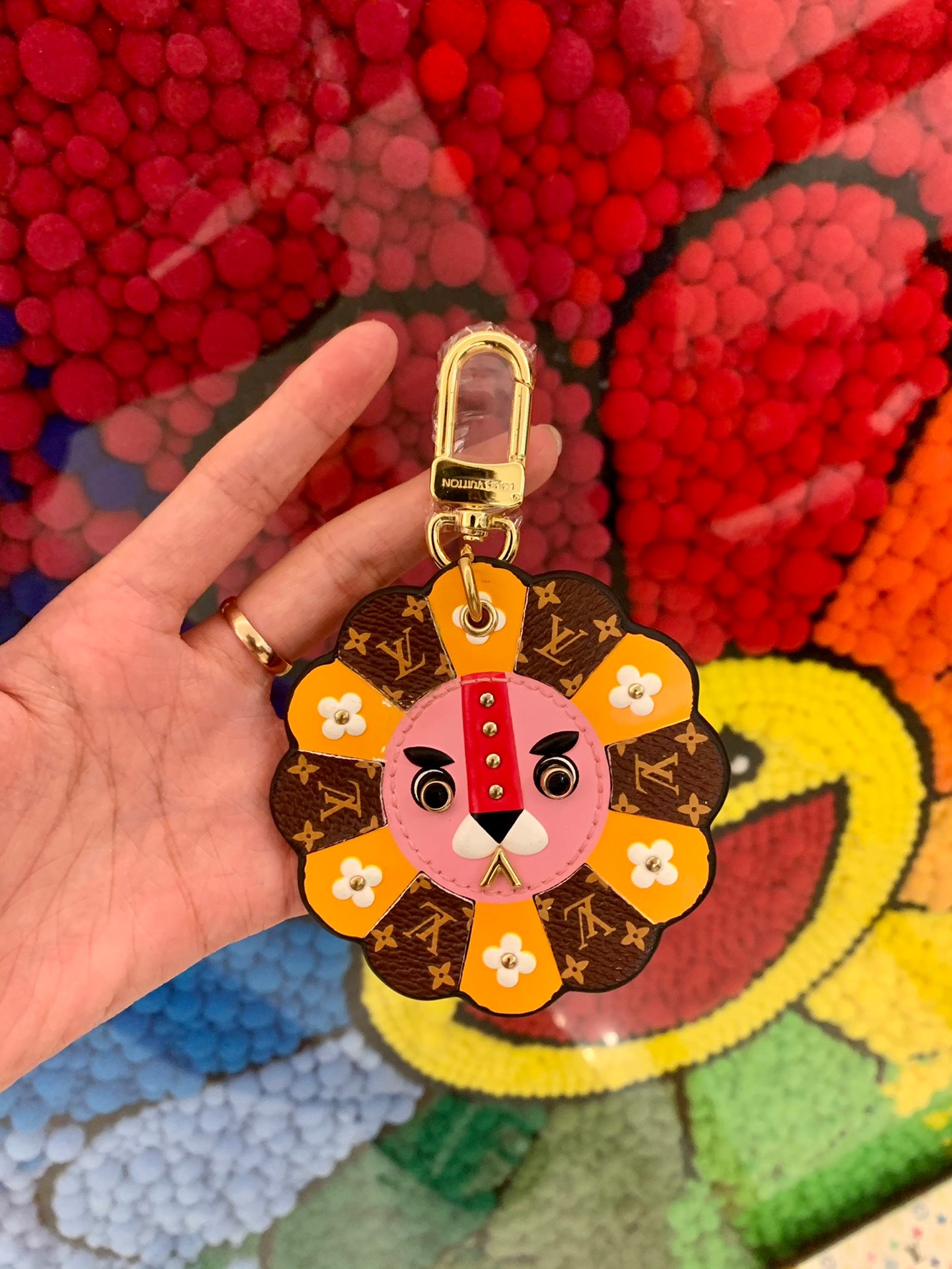 Colgante y llavero lion Louis Vuitton - Imagen 6