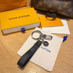 Colgante y llavero Dragonne Louis Vuitton