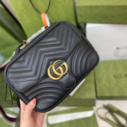 Bolso gg marmont GUCCI