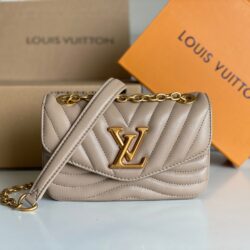 Bolso New Wave Chain Bag PM LOUIS VUITTON