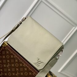 Cartera Fastline con bandolera Louis Vuitton