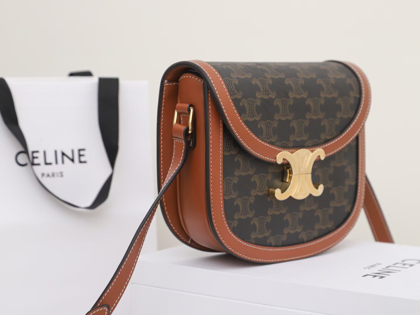 Bolso Besace Pequeño Celine - Imagen 3