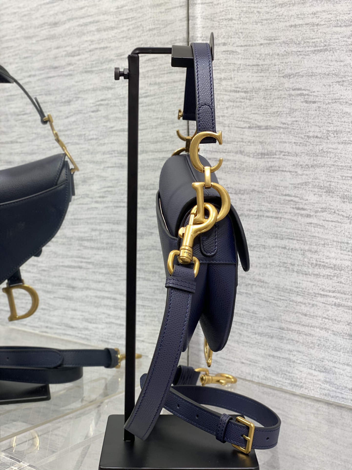 Bolso mini Saddle con bandolera Dior - Imagen 2