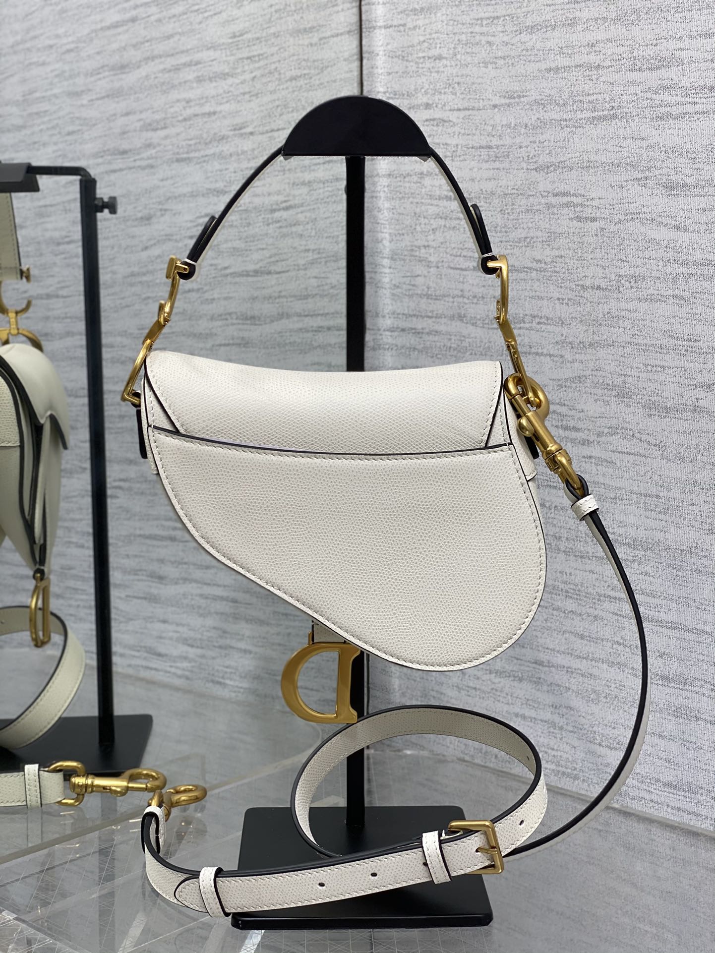 Bolso mini Saddle con bandolera Dior - Imagen 3