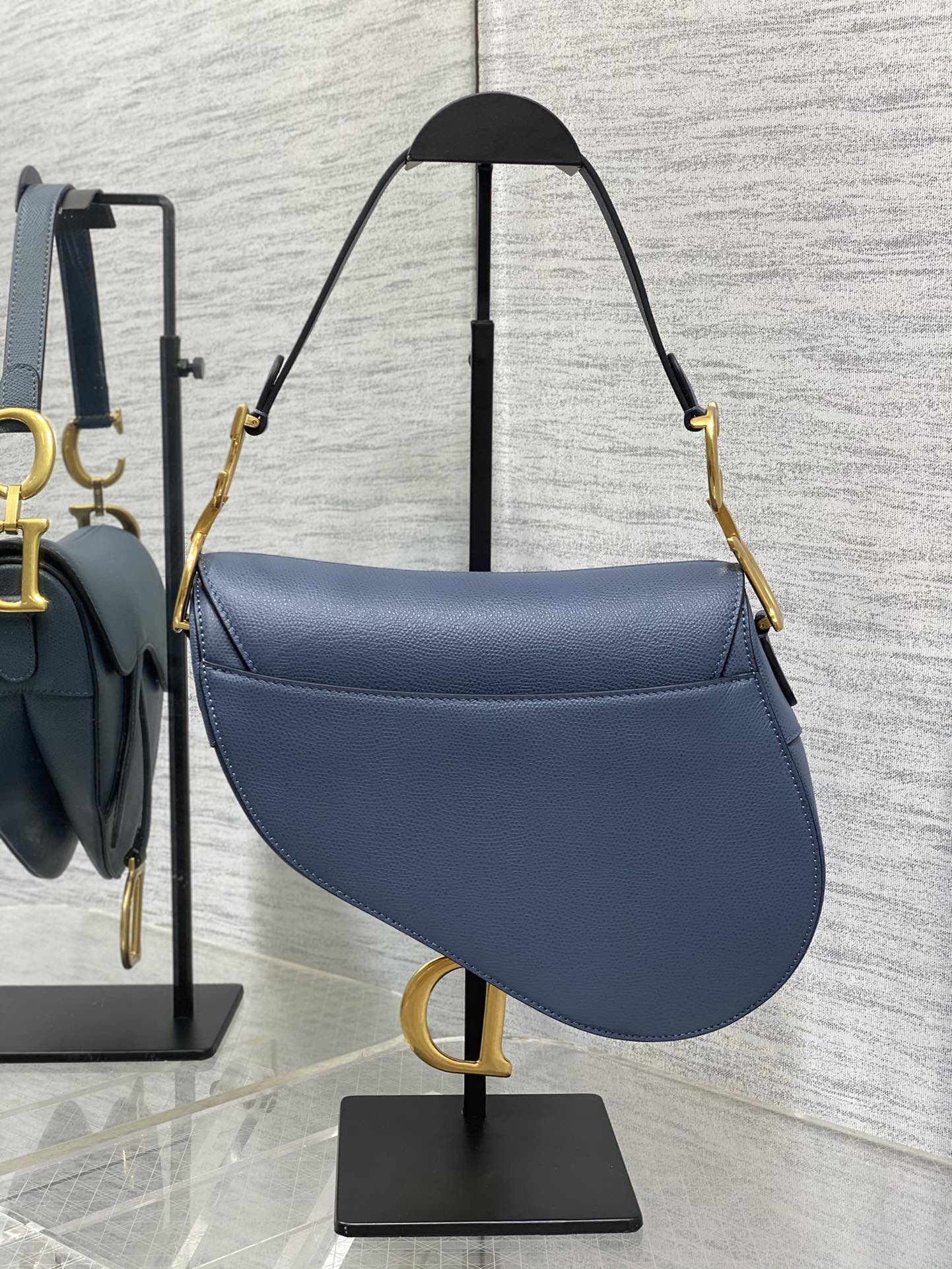 Bolso Saddle con bandolera Dior - Imagen 3