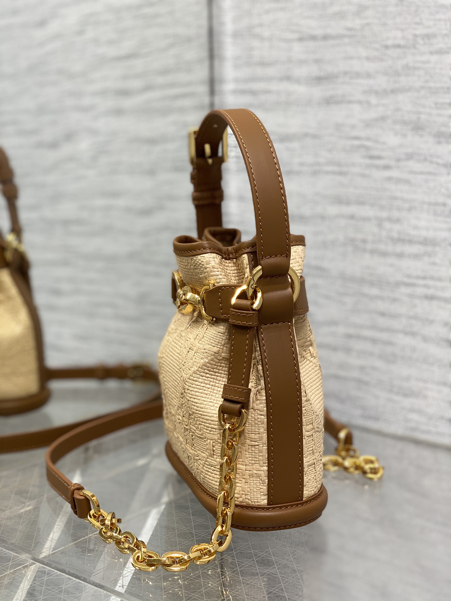 Bolso pequeño C'est Dior - Imagen 2