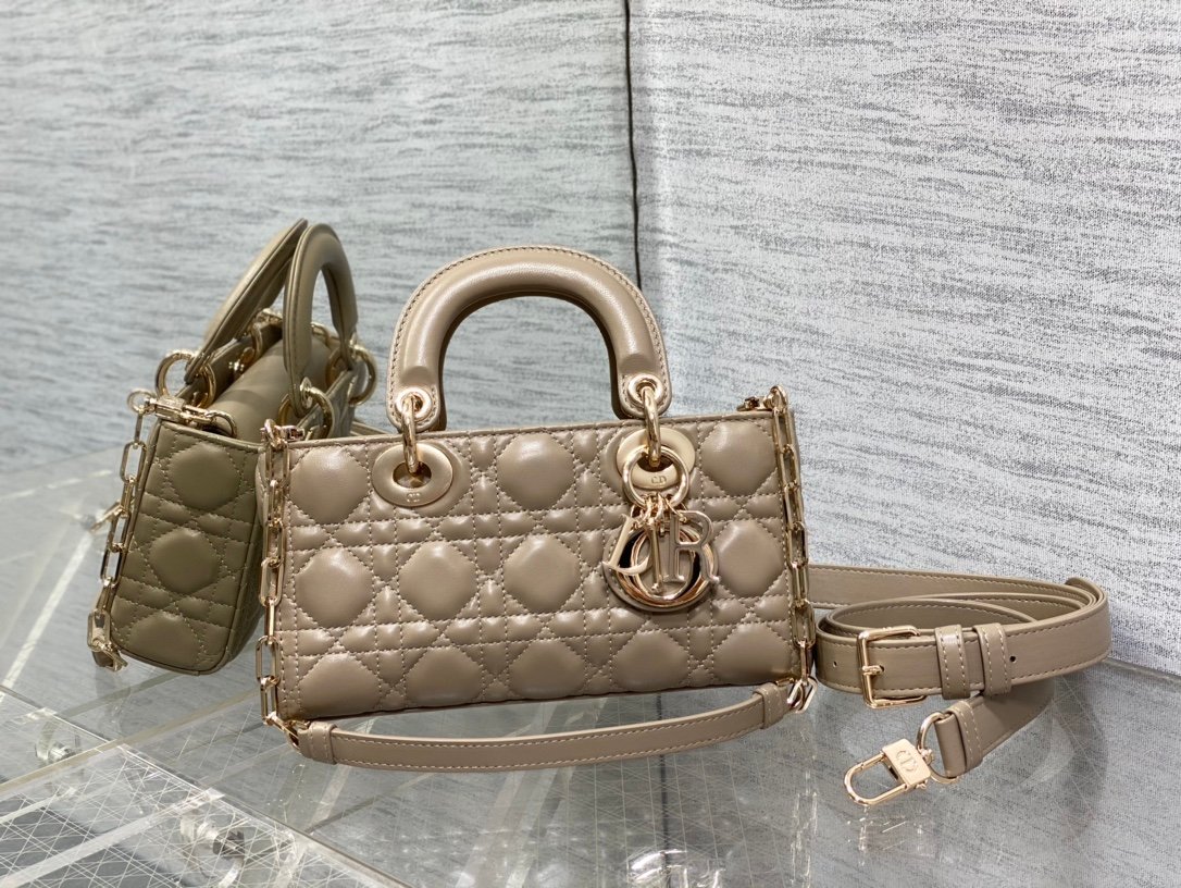 Bolso pequeño Lady D-Joy Dior