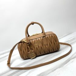 Bolso Arcadie de napa Matelassé Miu Miu