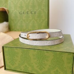 Cinturón fino GUCCI