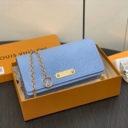 Cartera Lily con cadena  Louis Vuitton