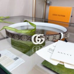 Cinturón GG Marmont estrecho GUCCI