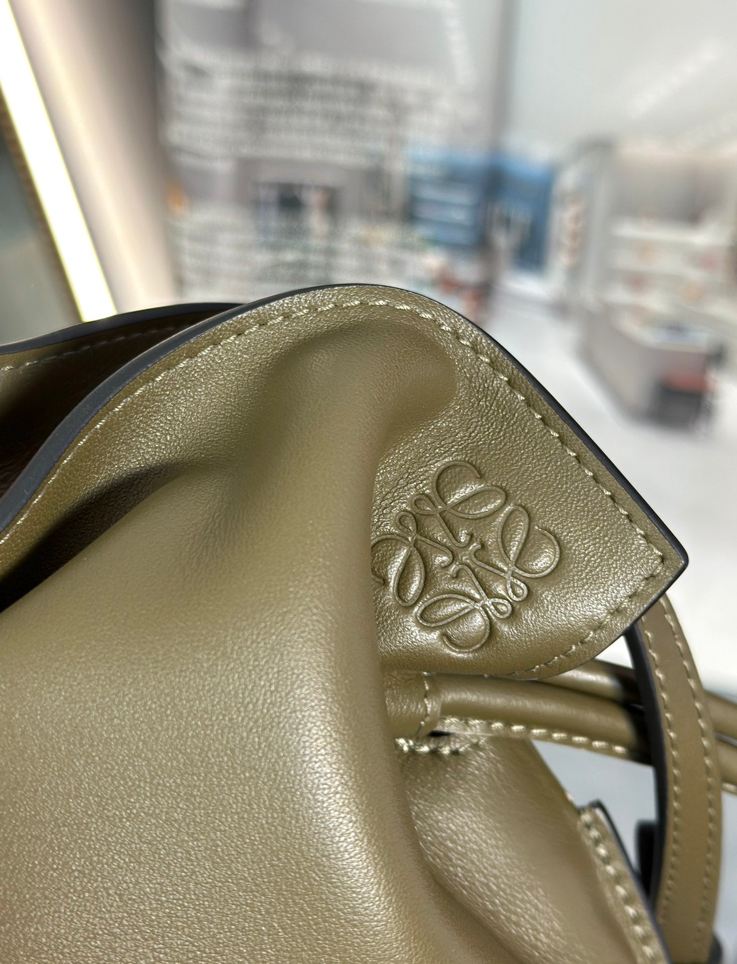 Bolso Flamenco Clutch mini LOEWE - Imagen 2