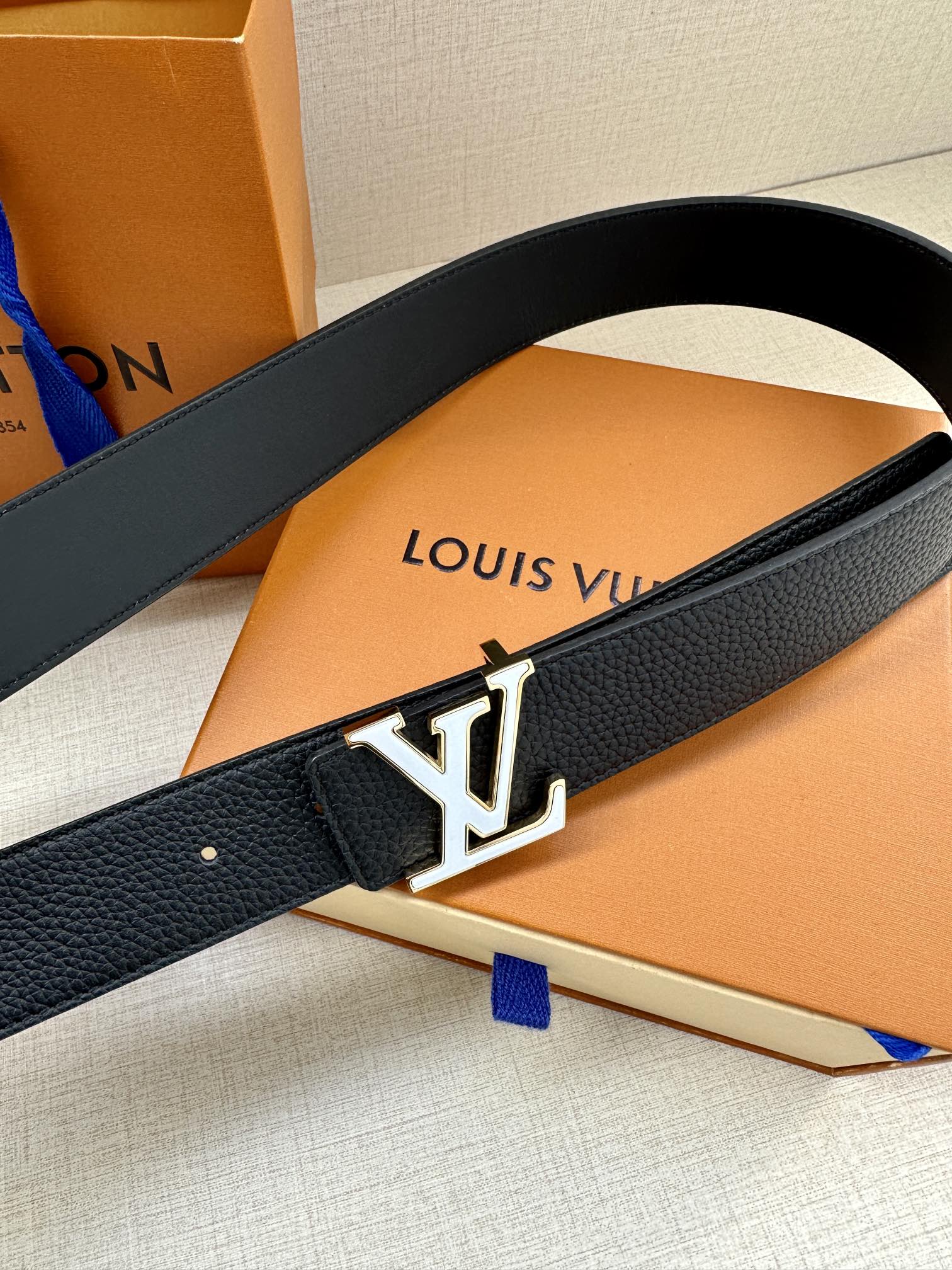 Cinturón LV Initiales LOUIS VUITTON - Imagen 6