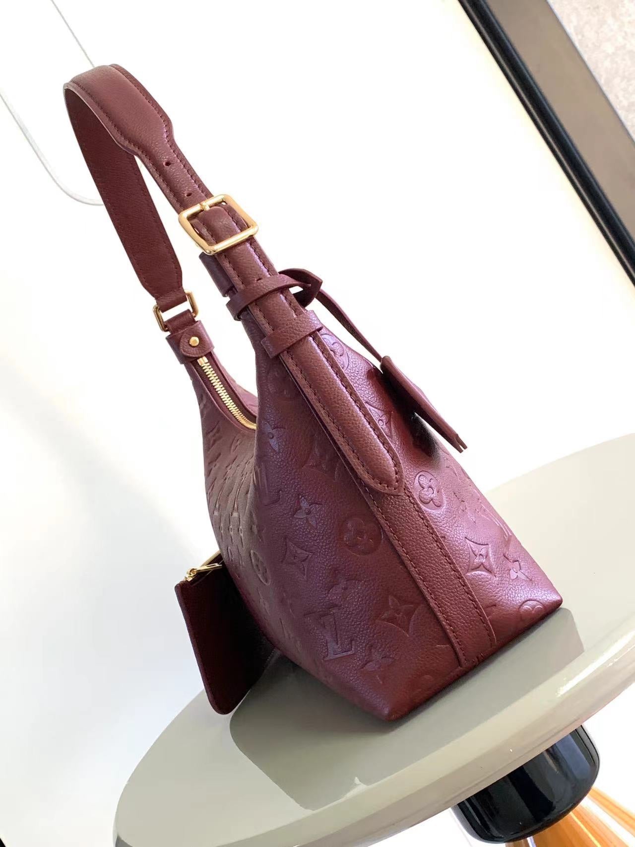 Bolso Sac Sport Louis Vuitton - Imagen 9