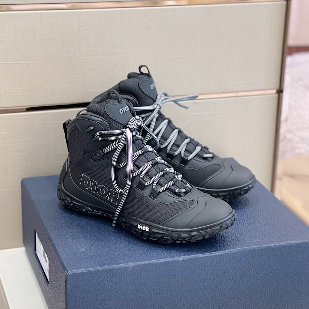 Sneaker caña alta DIOR