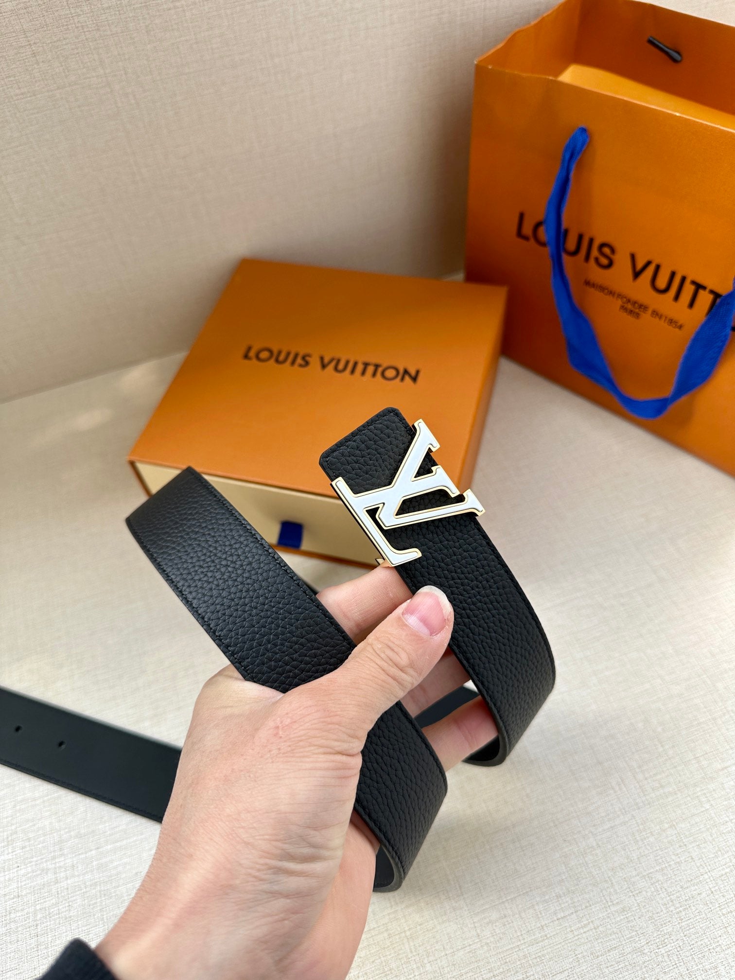 Cinturón LV Initiales LOUIS VUITTON - Imagen 2