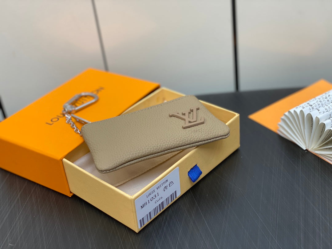 Monedero con llavero Louis Vuitton - Imagen 4