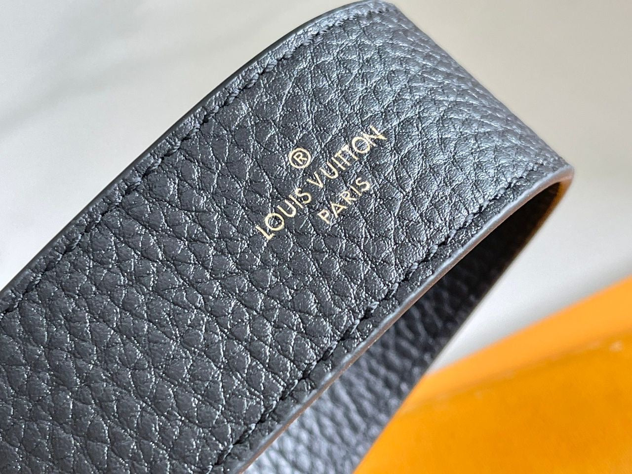 BOLSO CAPUCINES BB Louis Vuitton - Imagen 7