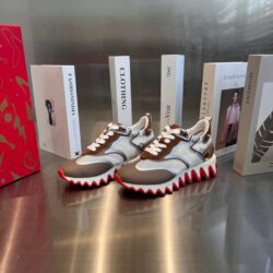 Loubishark CHRISTIAN LOUBOUTIN