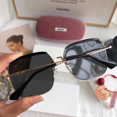 Gafas de sol cuadradas MIU MIU - Imagen 5