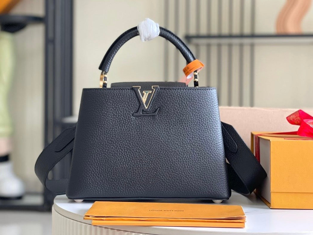 BOLSO CAPUCINES BB Louis Vuitton