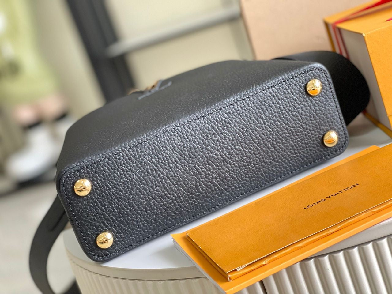 BOLSO CAPUCINES BB Louis Vuitton - Imagen 5