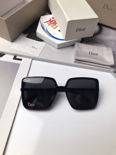 Gafas de sol cuadradas DIOR