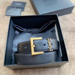 Cinturón de hebilla cuadrada YSL