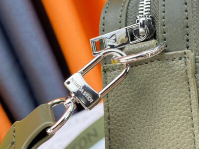 Cartera Fastline con bandolera Louis Vuitton - Imagen 8