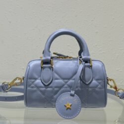 Bolso nano Dior Groove 17
