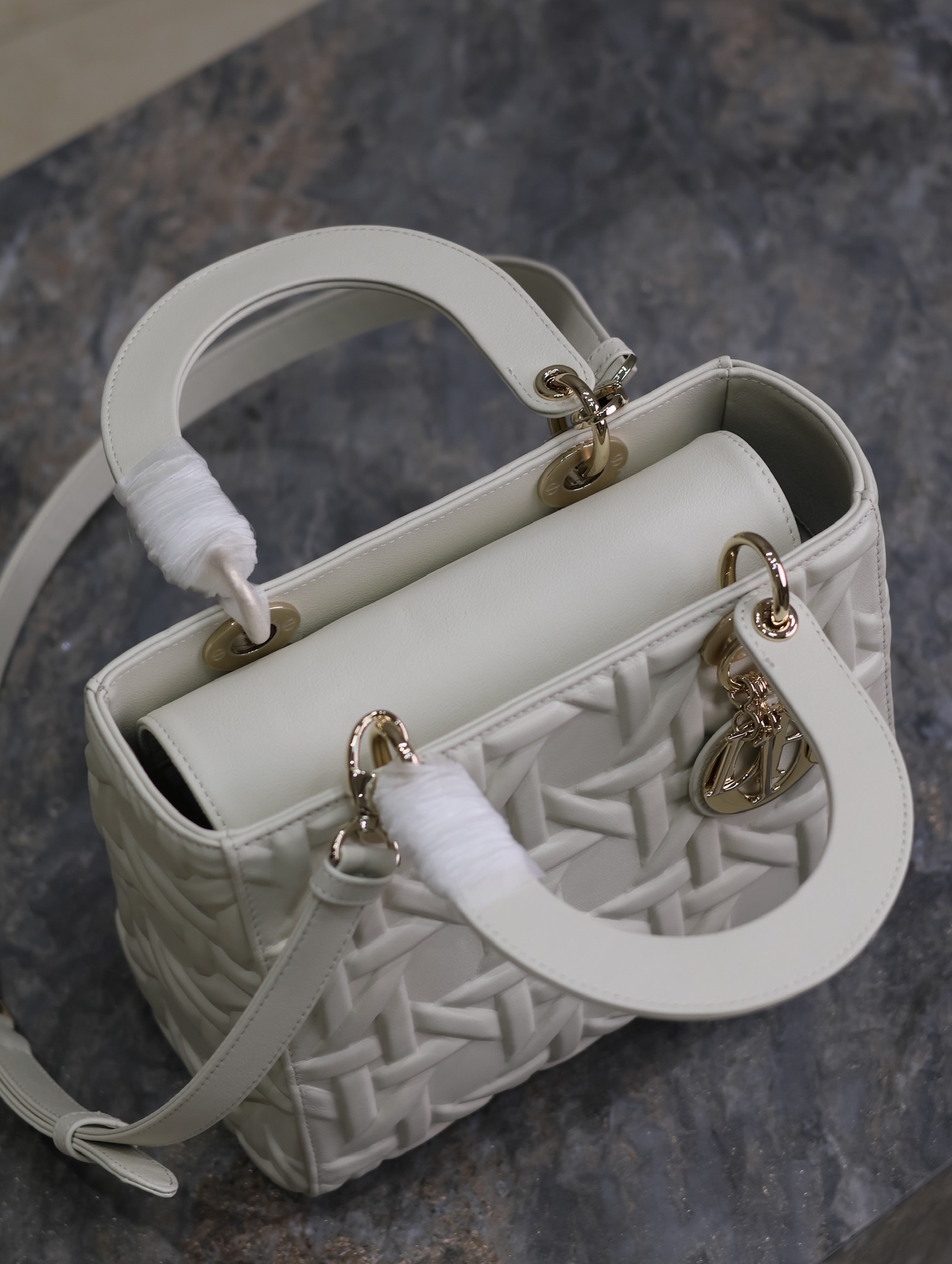 Bolso mediano Lady Dior - Imagen 7