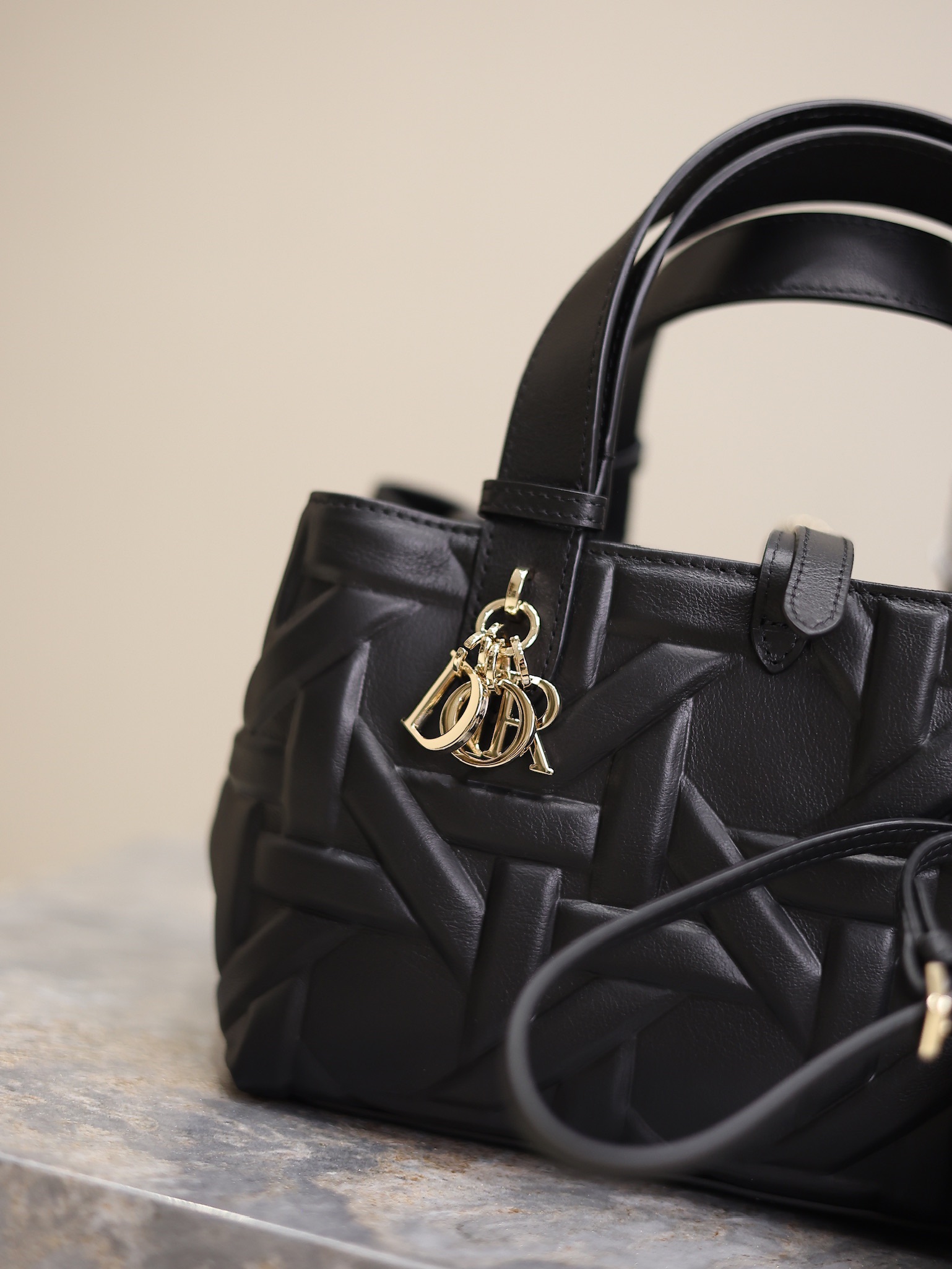 Bolso pequeño Dior Toujours - Imagen 3