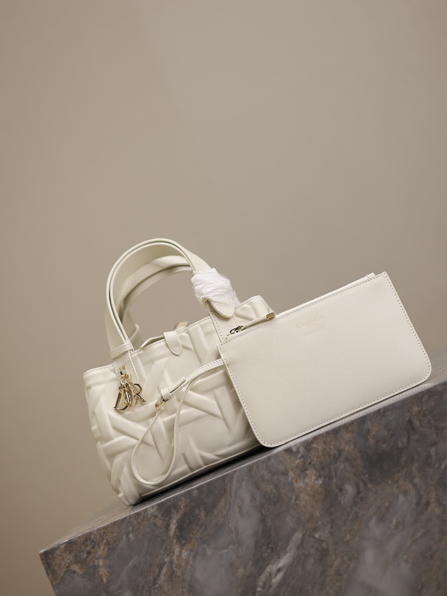 Bolso pequeño Dior Toujours - Imagen 3
