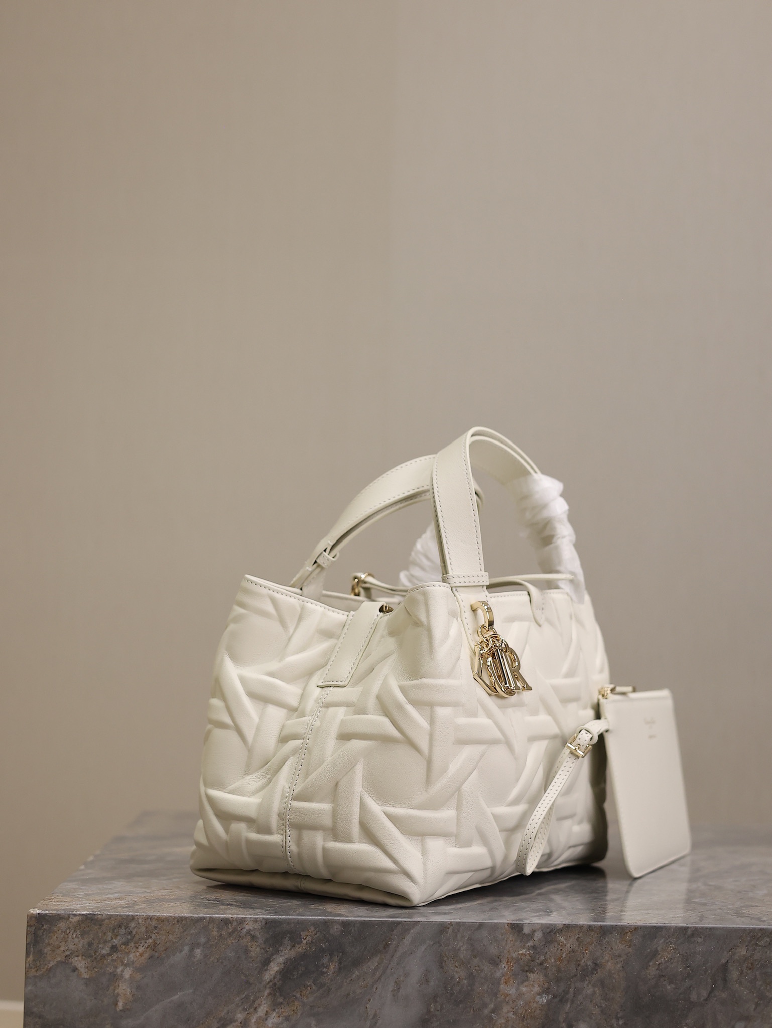 Bolso mediano Dior Toujours - Imagen 5