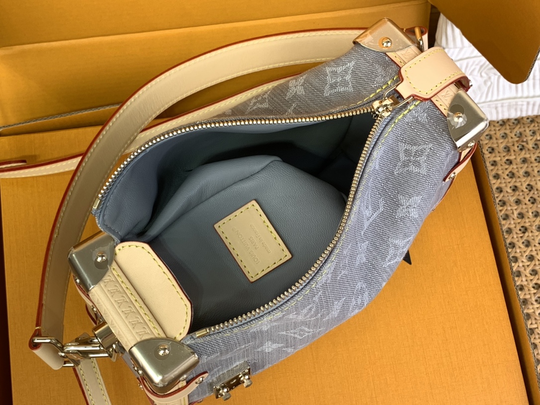 Bolso Side Trunk MM Louis Vuitton - Imagen 8
