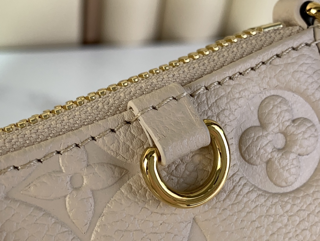 Bolso Easy Pouch On Strap Louis Vuitton - Imagen 8