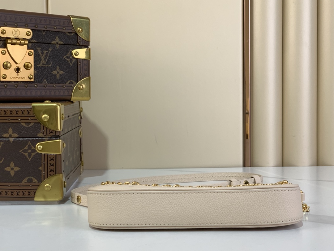 Bolso Easy Pouch On Strap Louis Vuitton - Imagen 4