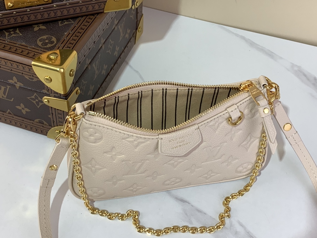 Bolso Easy Pouch On Strap Louis Vuitton - Imagen 9