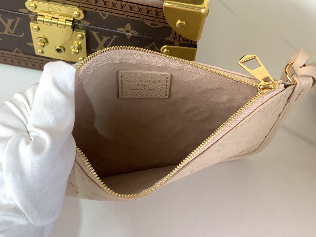 Bolso CarryAll PM Louis Vuitton - Imagen 7