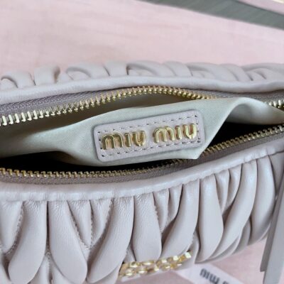 Bolso hobo Wander Miu Miu - Imagen 8