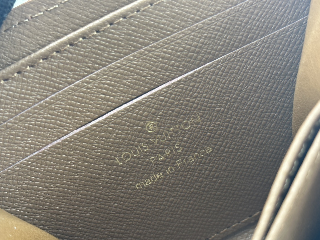 Monedero Zippy Louis Vuitton - Imagen 9
