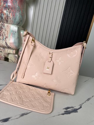 Bolso CarryAll MM LOUIS VUITTON - Imagen 4