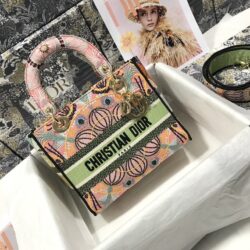 BOLSO MEDIUM LADY D-LITE DIOR