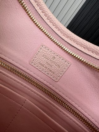 Bolso CarryAll MM LOUIS VUITTON - Imagen 10