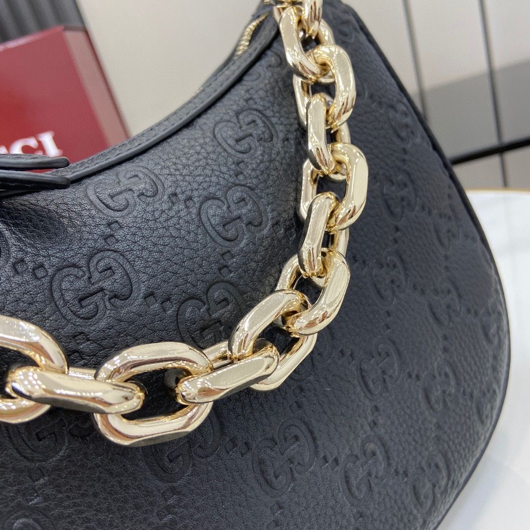 Bolso de hombro GG Emblem pequeño Gucci - Imagen 6