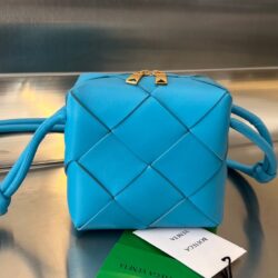 Bolso mini cassette camera BOTTEGA VENETA