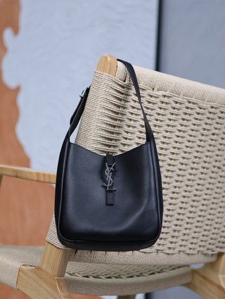 Bolso le 5 à 7 mediano YSL